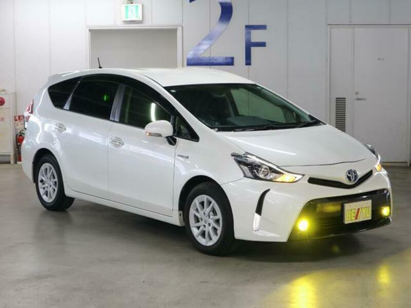PRIUS ALPHA