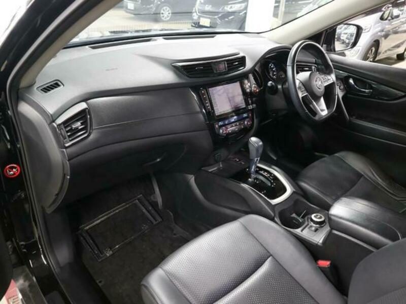 X-TRAIL