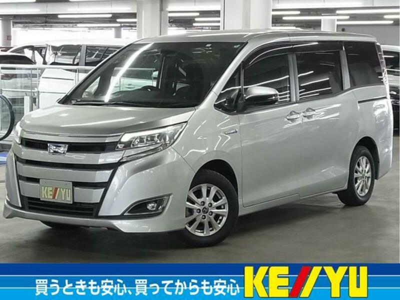 TOYOTA NOAH