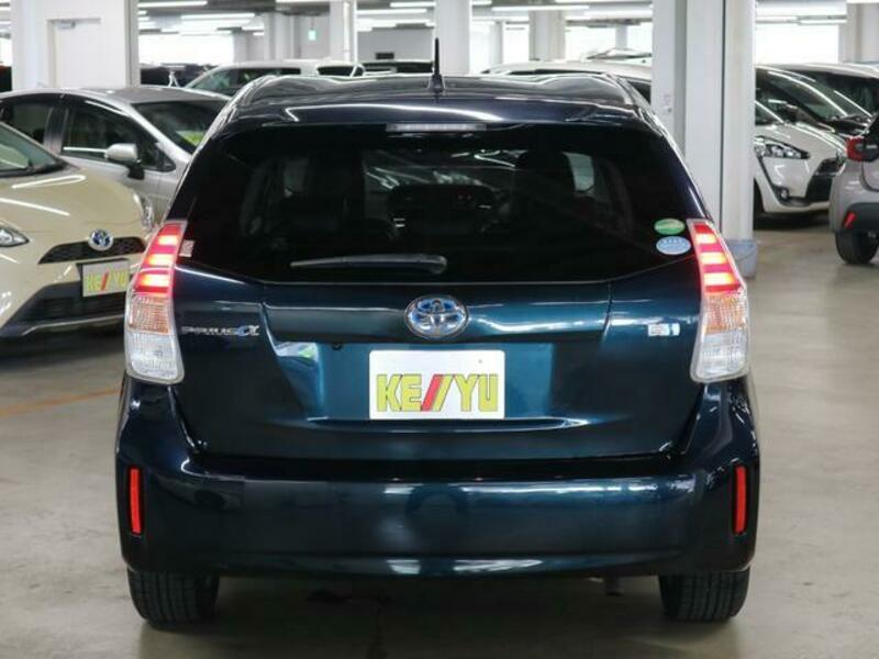 PRIUS ALPHA