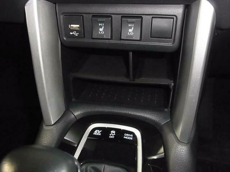COROLLA CROSS