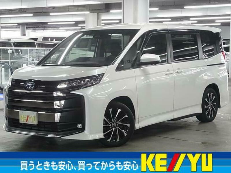 TOYOTA NOAH