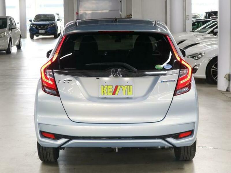 FIT HYBRID