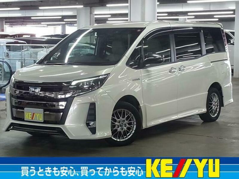 TOYOTA NOAH