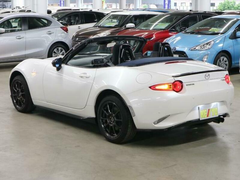 ROADSTER