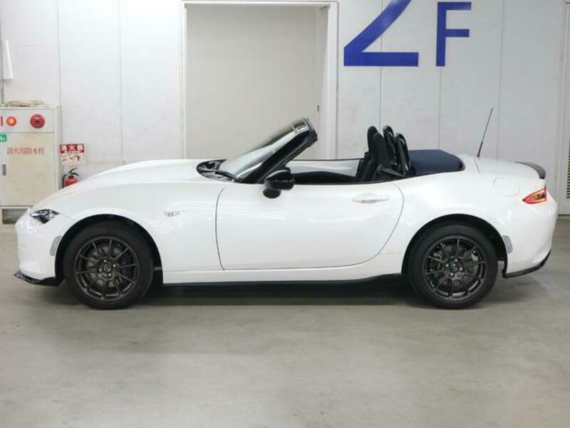 ROADSTER