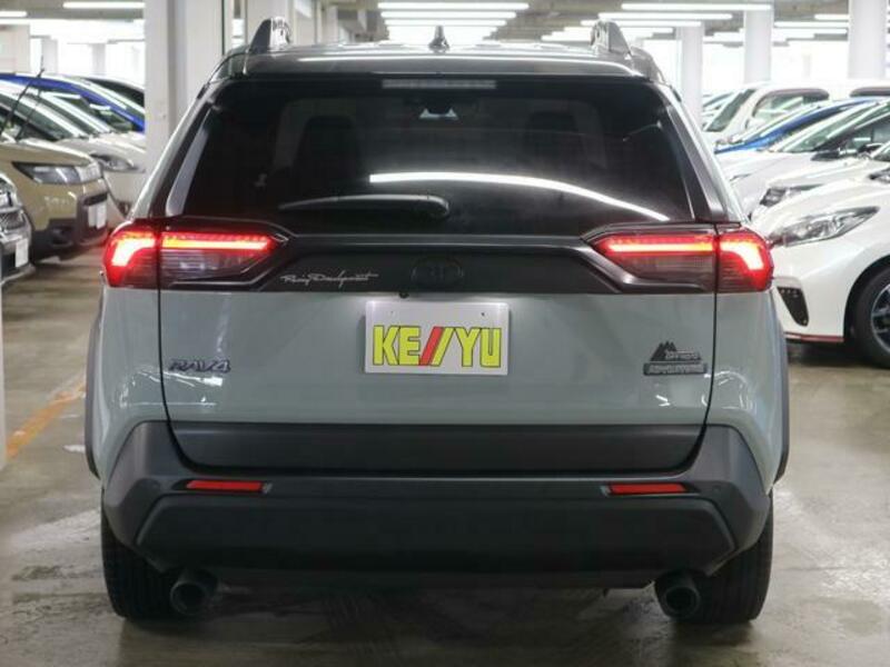 RAV4