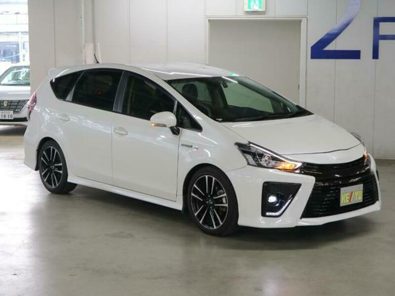 PRIUS ALPHA