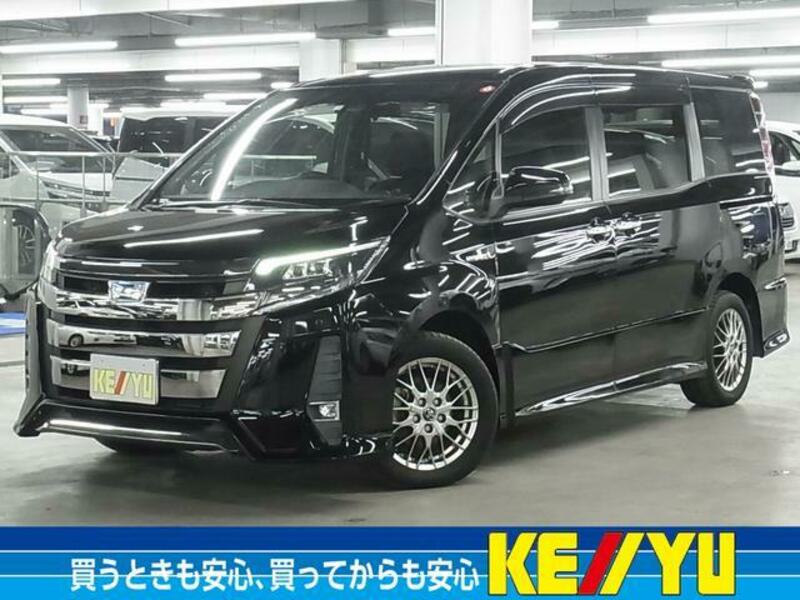 TOYOTA NOAH