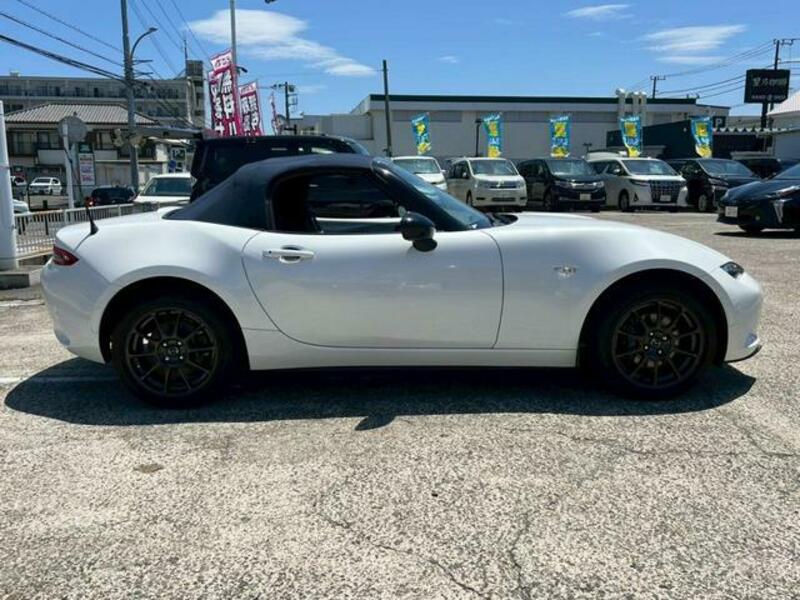 ROADSTER