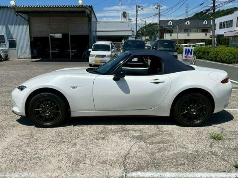 ROADSTER
