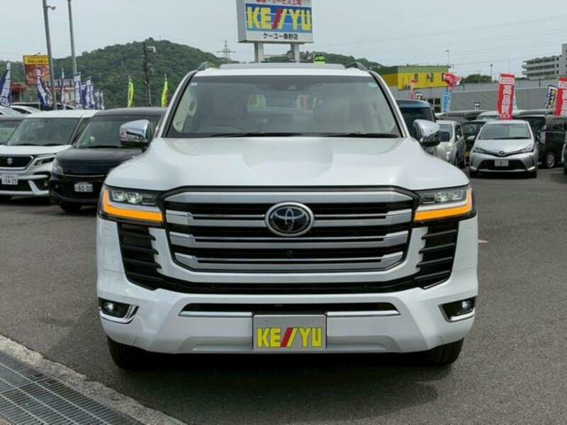 LAND CRUISER