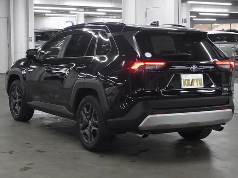 RAV4