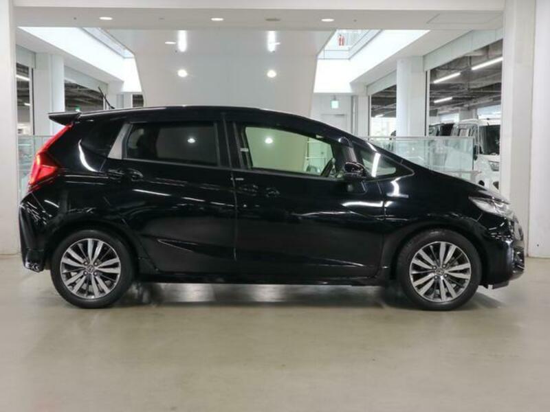 FIT HYBRID