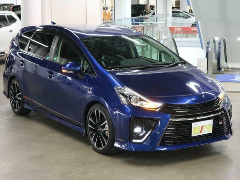 PRIUS ALPHA