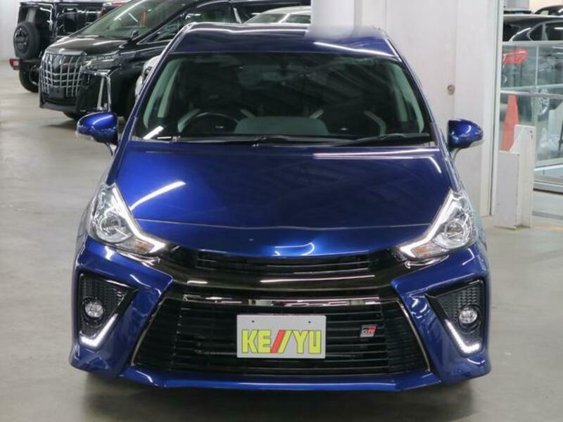 PRIUS ALPHA