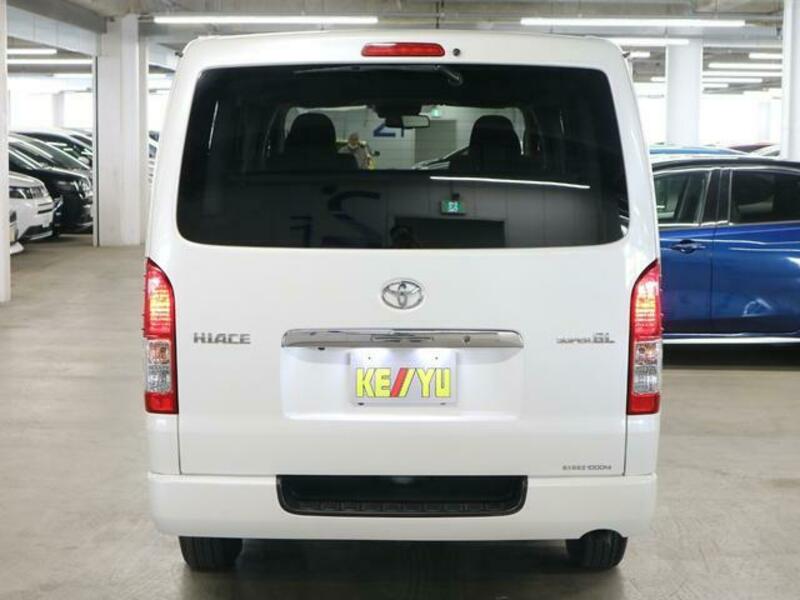 HIACE VAN