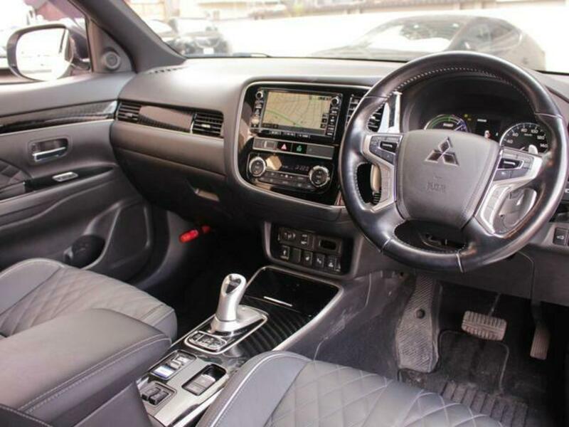 OUTLANDER PHEV