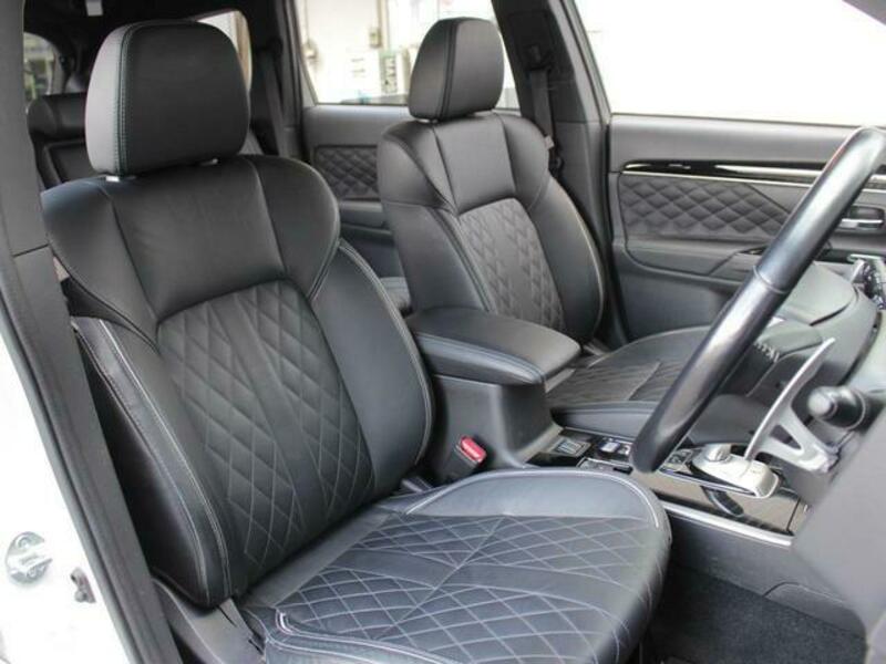 OUTLANDER PHEV