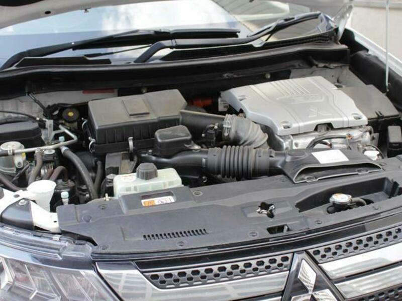 OUTLANDER PHEV