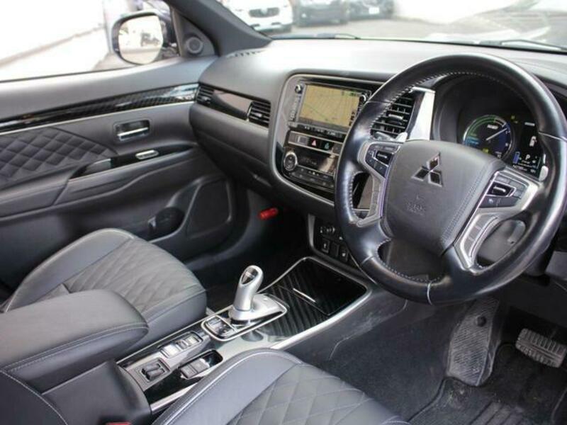 OUTLANDER PHEV