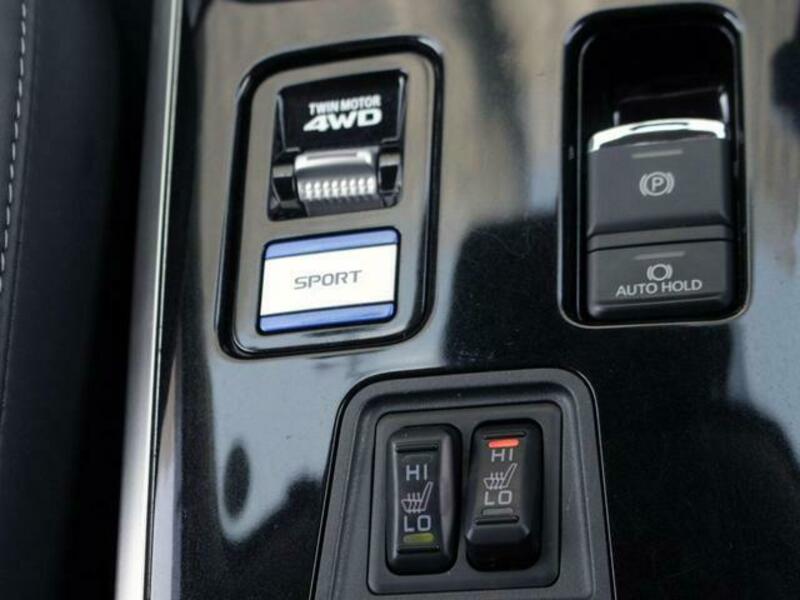 OUTLANDER PHEV