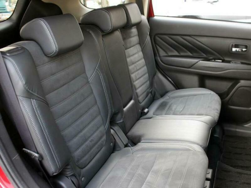OUTLANDER PHEV