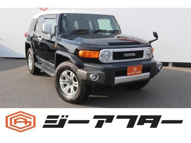 TOYOTA FJ CRUISER