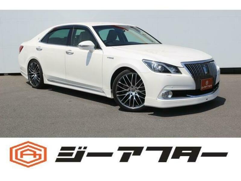 TOYOTA CROWN MAJESTA
