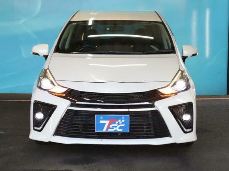 PRIUS ALPHA