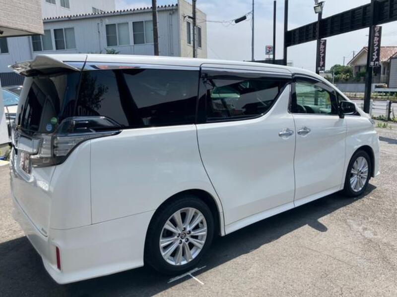 VELLFIRE