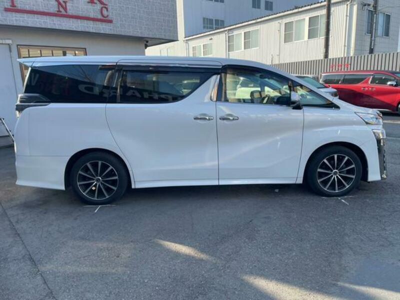 VELLFIRE