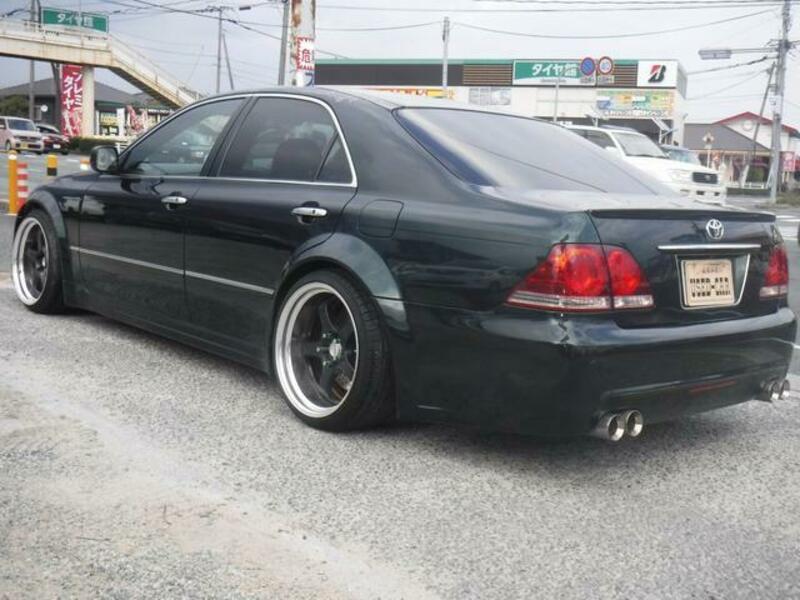 CROWN