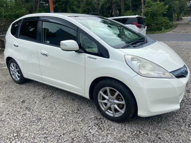 FIT HYBRID
