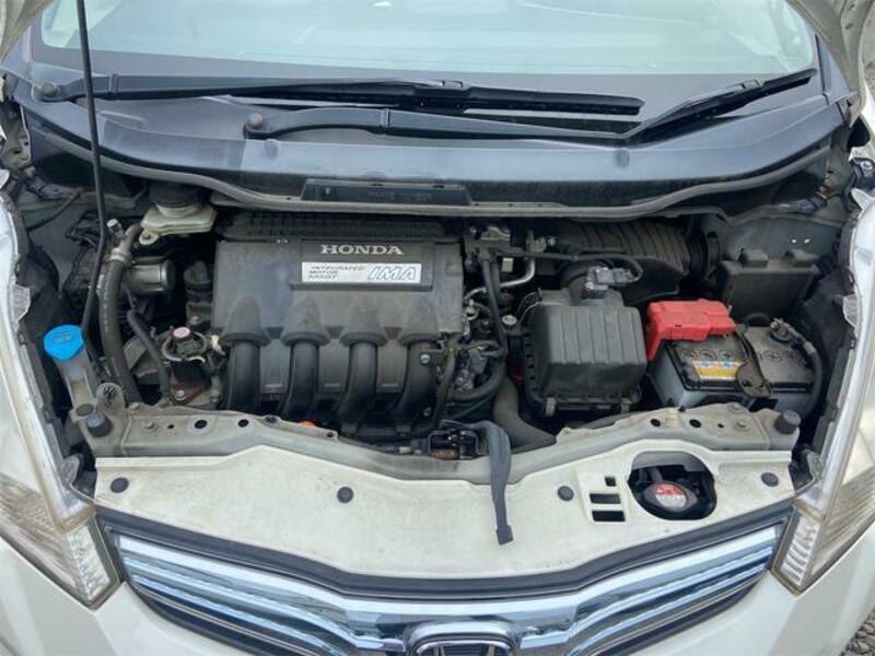 FIT HYBRID