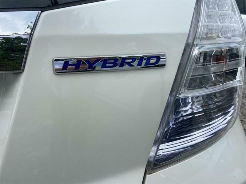 FIT HYBRID