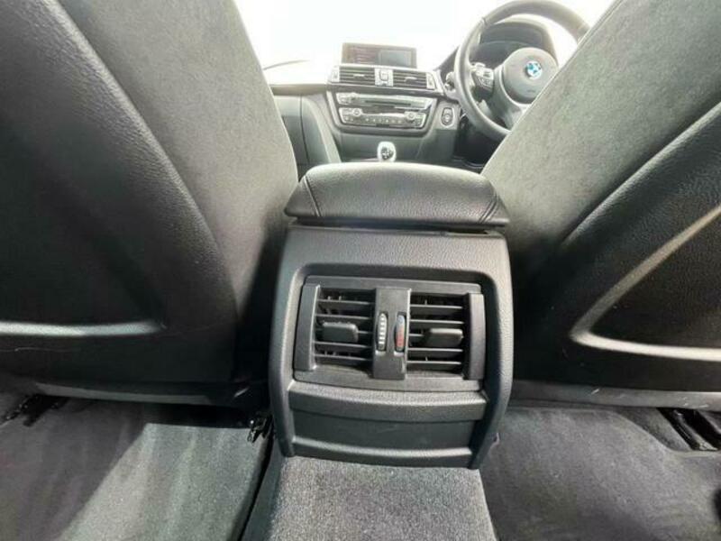 4 SERIES