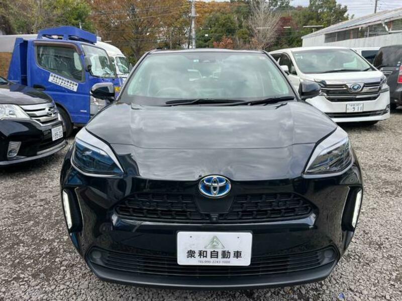 YARIS CROSS