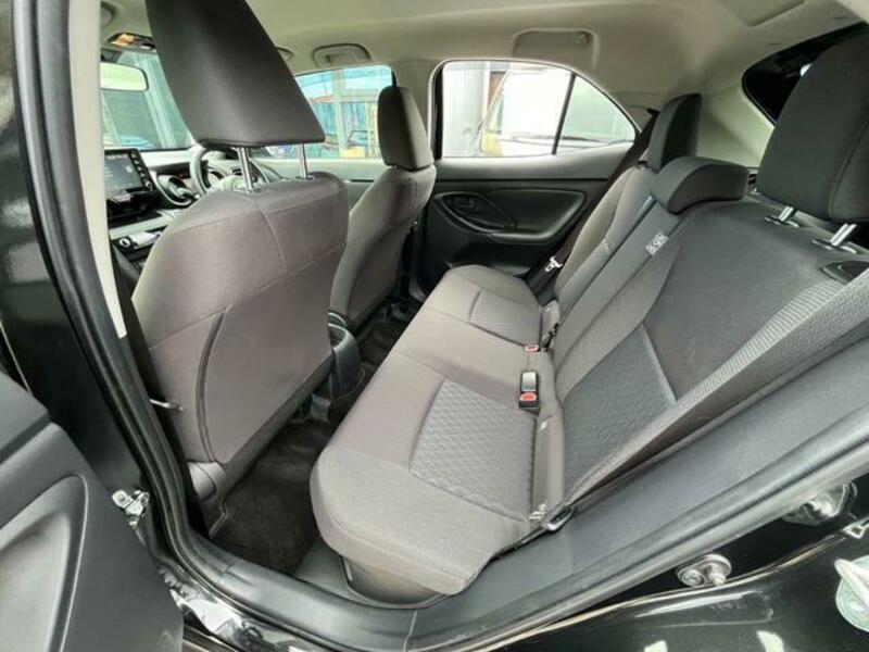 YARIS CROSS