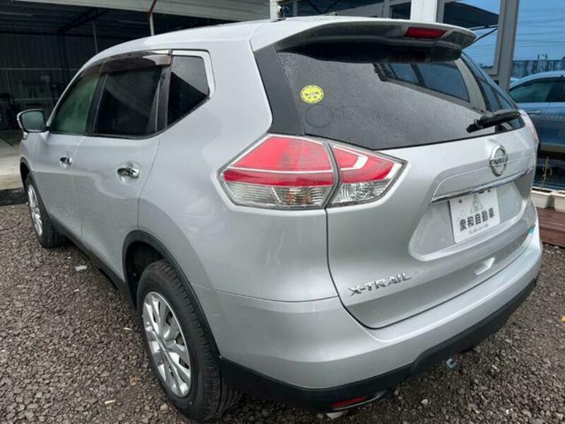 X-TRAIL