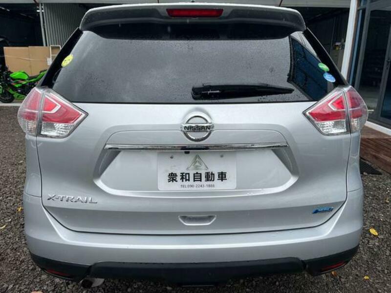 X-TRAIL