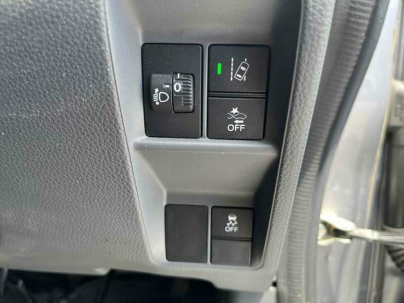 N-VAN