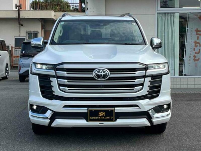 LAND CRUISER