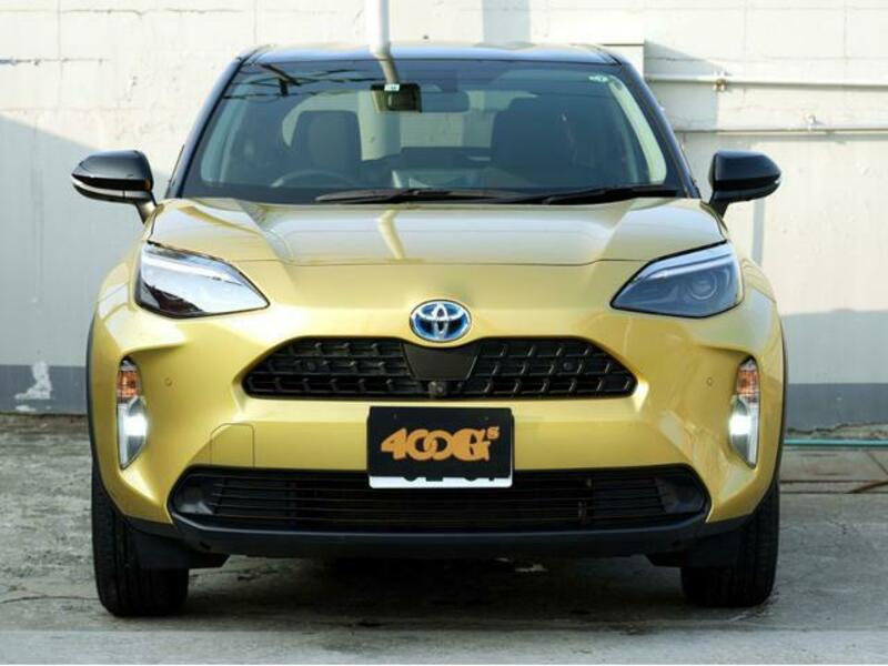 YARIS CROSS