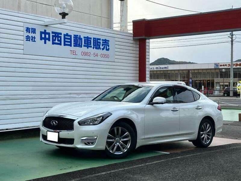 NISSAN FUGA