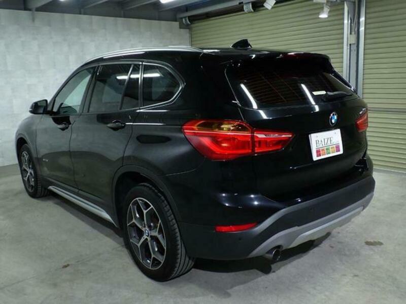 X1