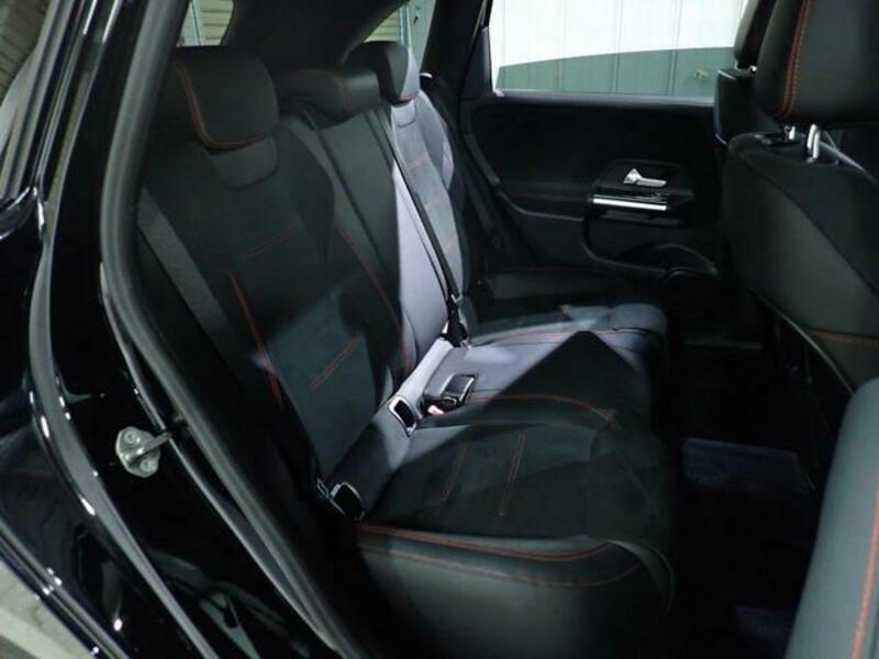 B-CLASS