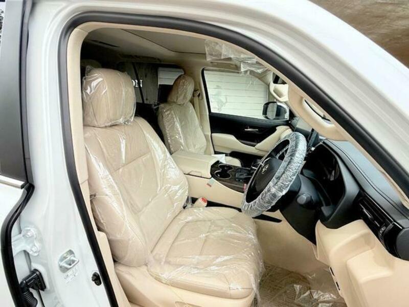LAND CRUISER