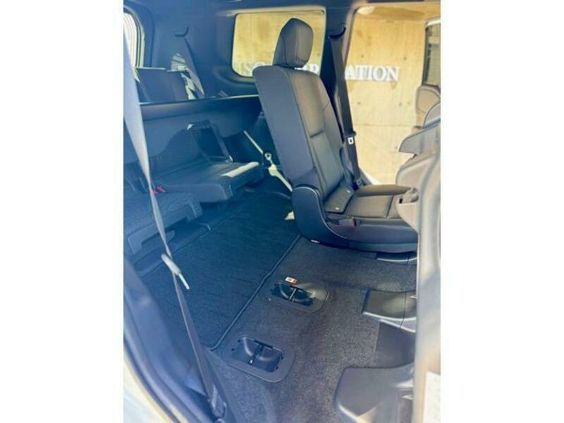 LAND CRUISER 250