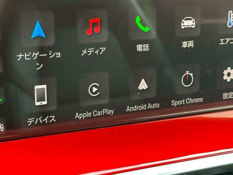 911